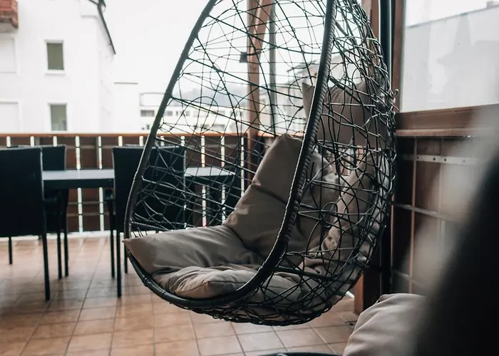 Dein Zuhause In Passau, Modern, Zentral, Parkplatz, Kueche, Terasse דירה