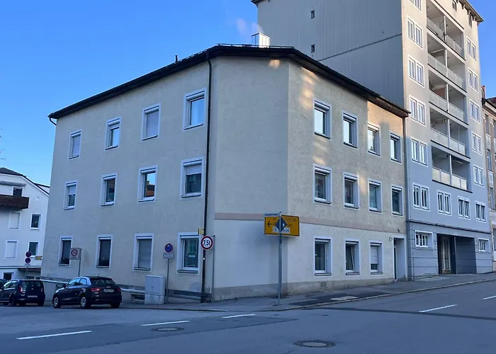 アパート Dein Zuhause In Passau, Modern, Zentral, Parkplatz, Kueche, Terasse パッサウ